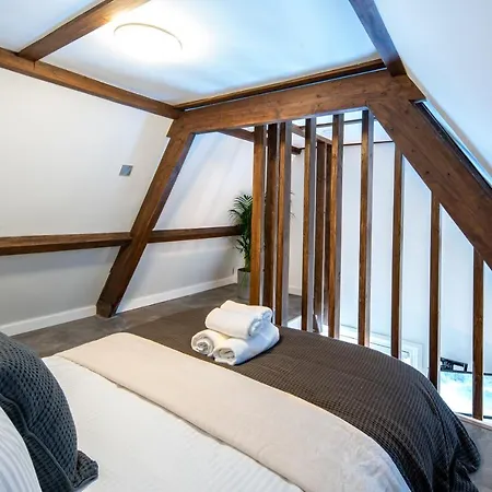 Frühstückspension New Family Penthouse 7min From Rotterdam Station Floor App4 *