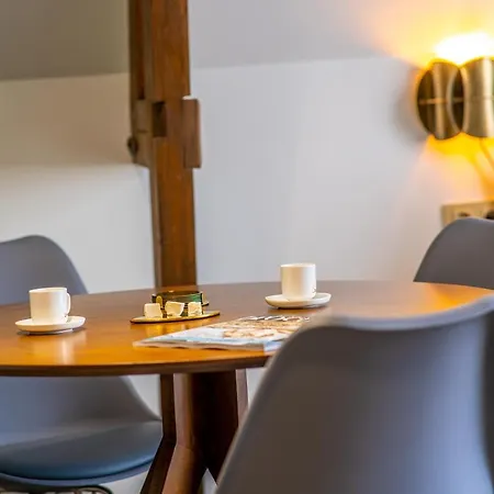 New Family Penthouse 7min From Rotterdam Station Floor App4 Frühstückspension *