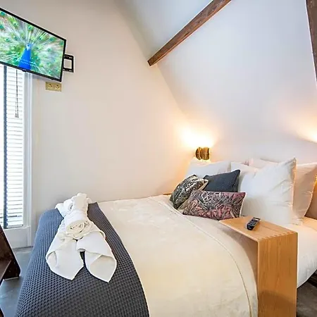 New Family Penthouse 7min From Rotterdam Station Floor App4 Guest house