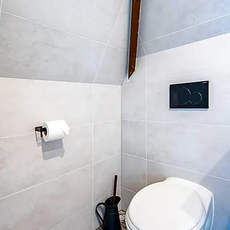 New Family Penthouse 7min From Rotterdam Station Floor App4 Guest house