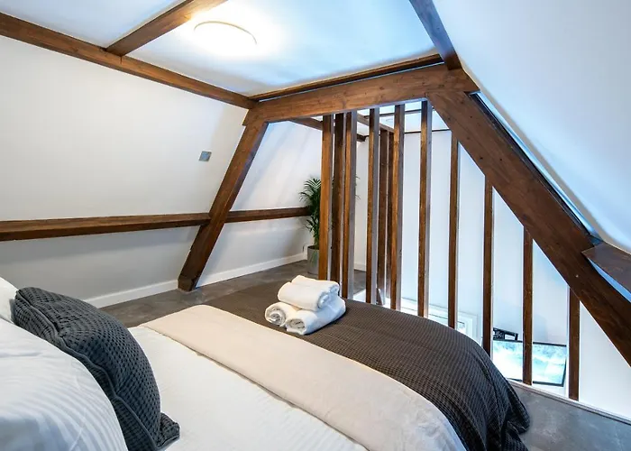 Pensión New Family Penthouse 7min From Rotterdam Station Floor App4 3*