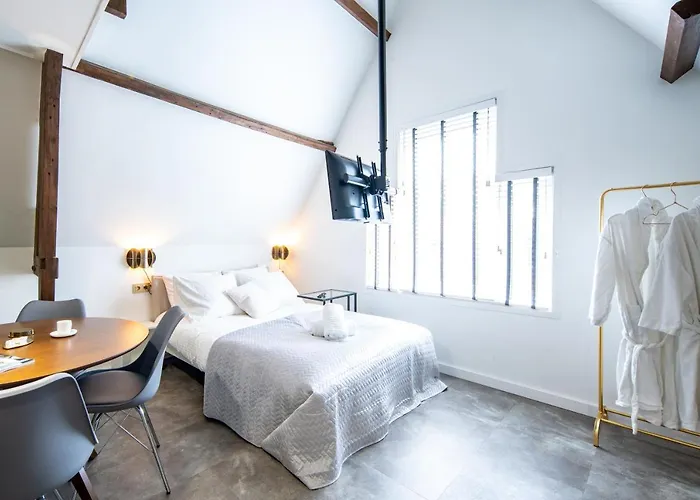 New Family Penthouse 7min From Rotterdam Station Floor App4 Pensión Schiedam