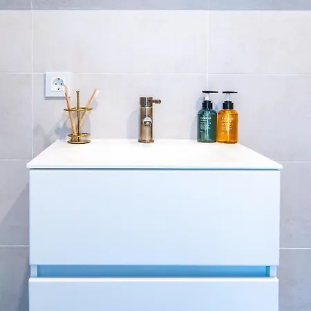 New Family Penthouse 7min From Rotterdam Station Floor App4 سخيدام