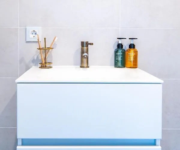 New Family Penthouse 7min From Rotterdam Station Floor App4 Schiedam